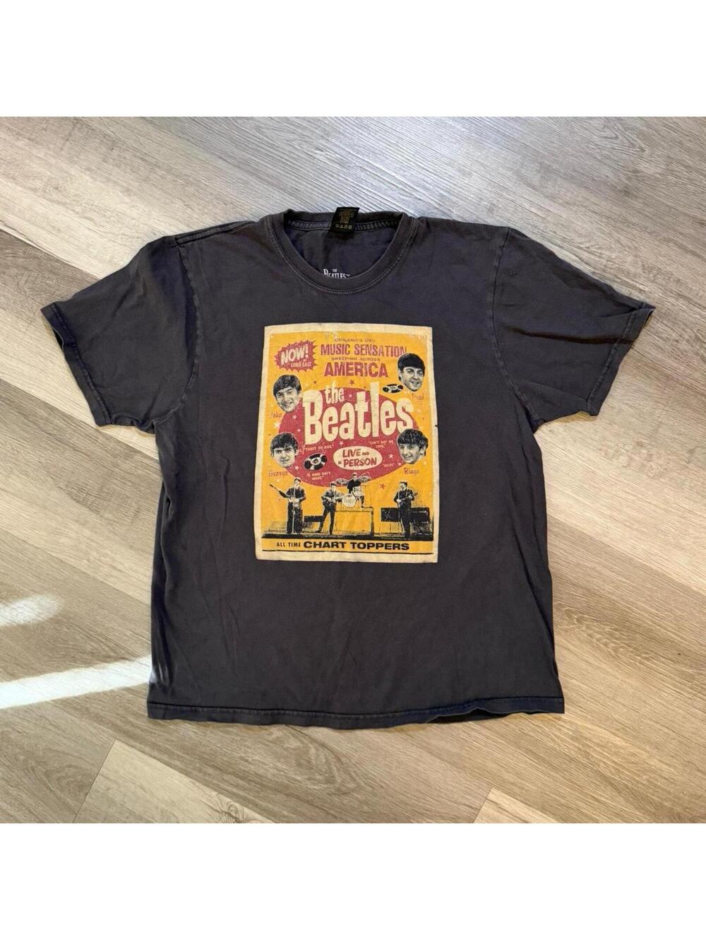 Vintage Lucky Brand Brown T shirt with Beatles graphic size Large